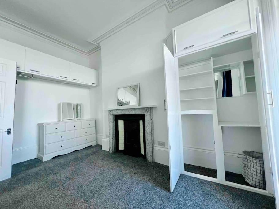 Flat 4 Marine Parade House, 1 East Cliff- Next To Dover Port, White Cliffs, Beach, Castle Exteriér fotografie