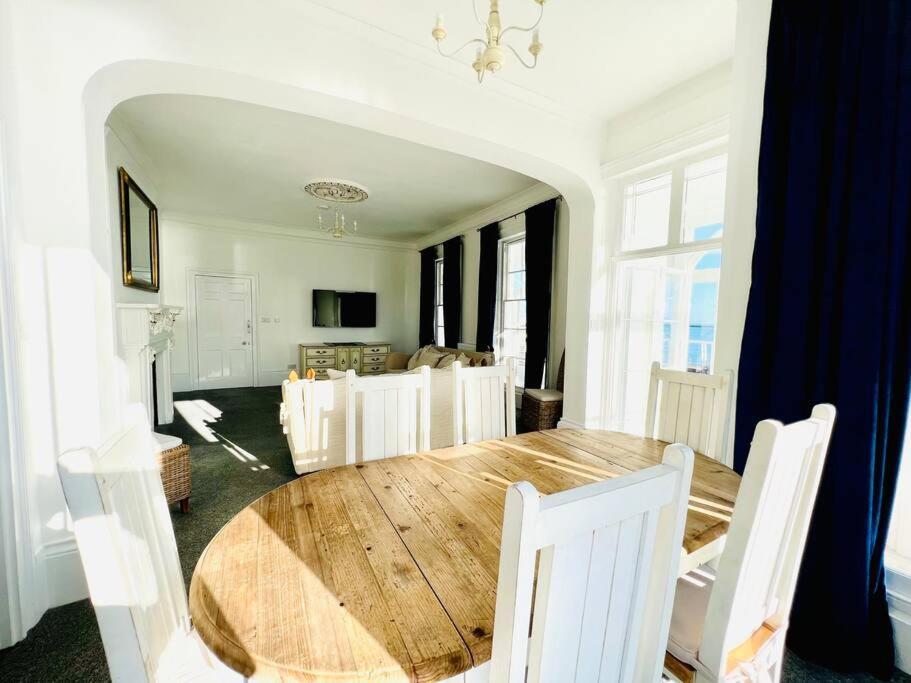 Flat 4 Marine Parade House, 1 East Cliff- Next To Dover Port, White Cliffs, Beach, Castle Exteriér fotografie